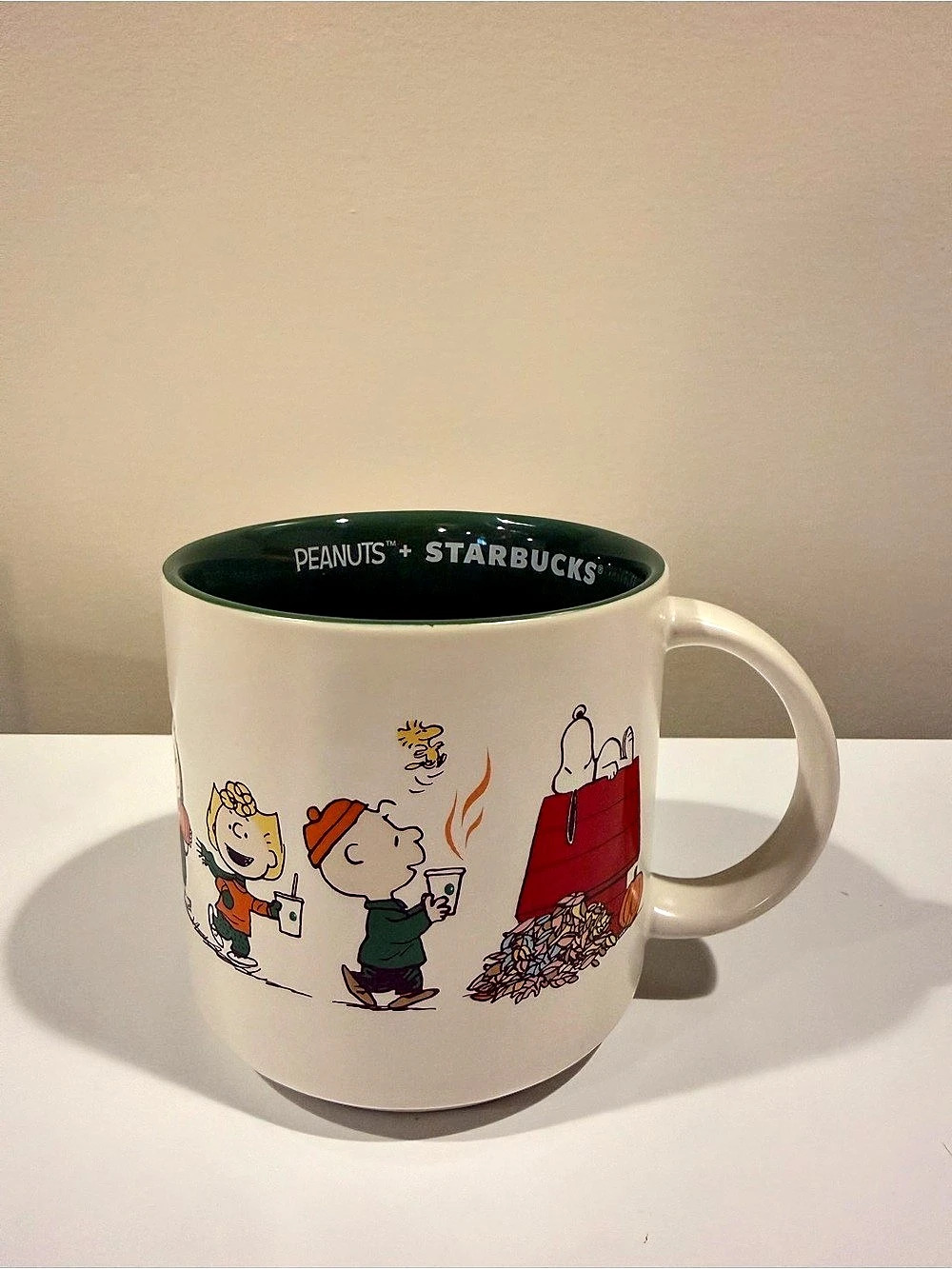 NWT Starbucks x Peanuts snoopy Gang Fall Ceramic Mug 14 oz in Box (2026 Release)